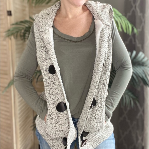 LAST 1! All The Possibilities Sweater Vest - Picture 5 of 5